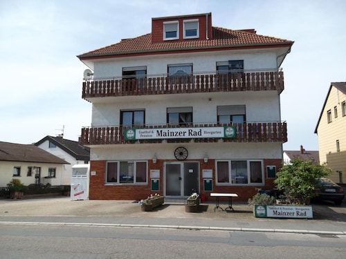 Pension Mainzer Rad