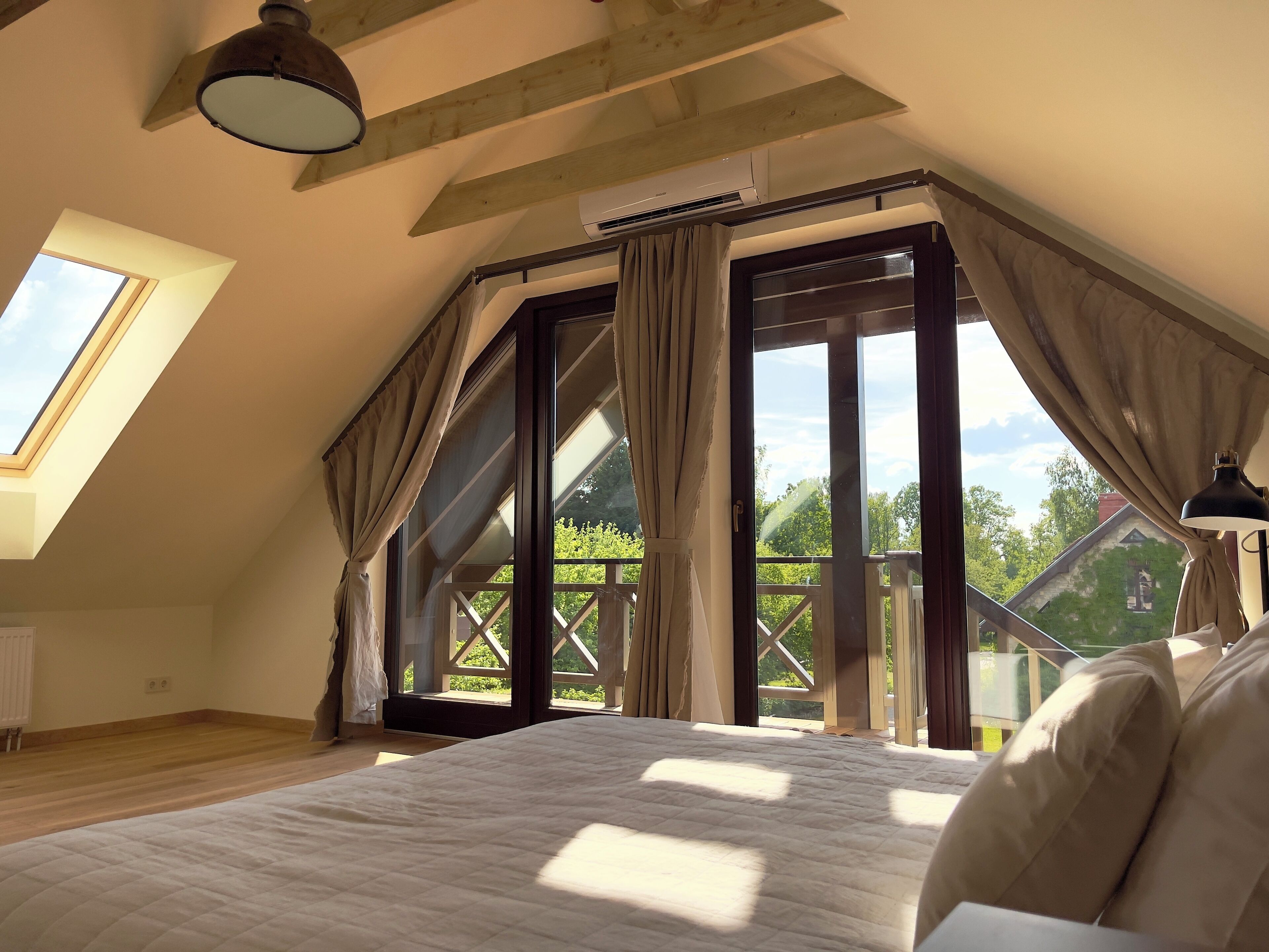 Romantic Suite, 1 Bedroom, Non Smoking, Balcony | Premium bedding, Select Comfort beds, individually decorated