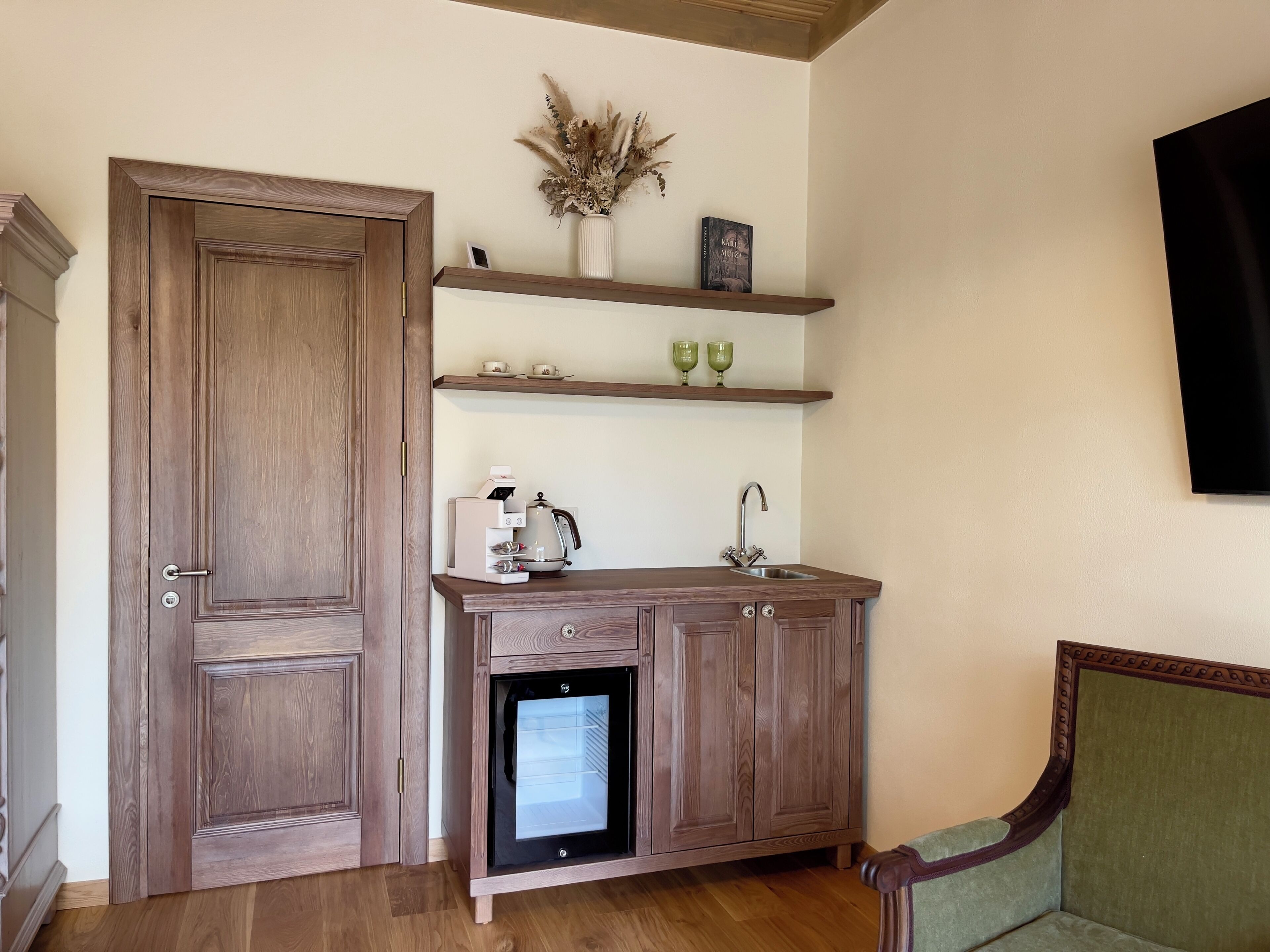 superior room, 1 bedroom, non smoking, terrace | private kitchen | fridge, espresso maker, coffee/tea maker, electric kettle