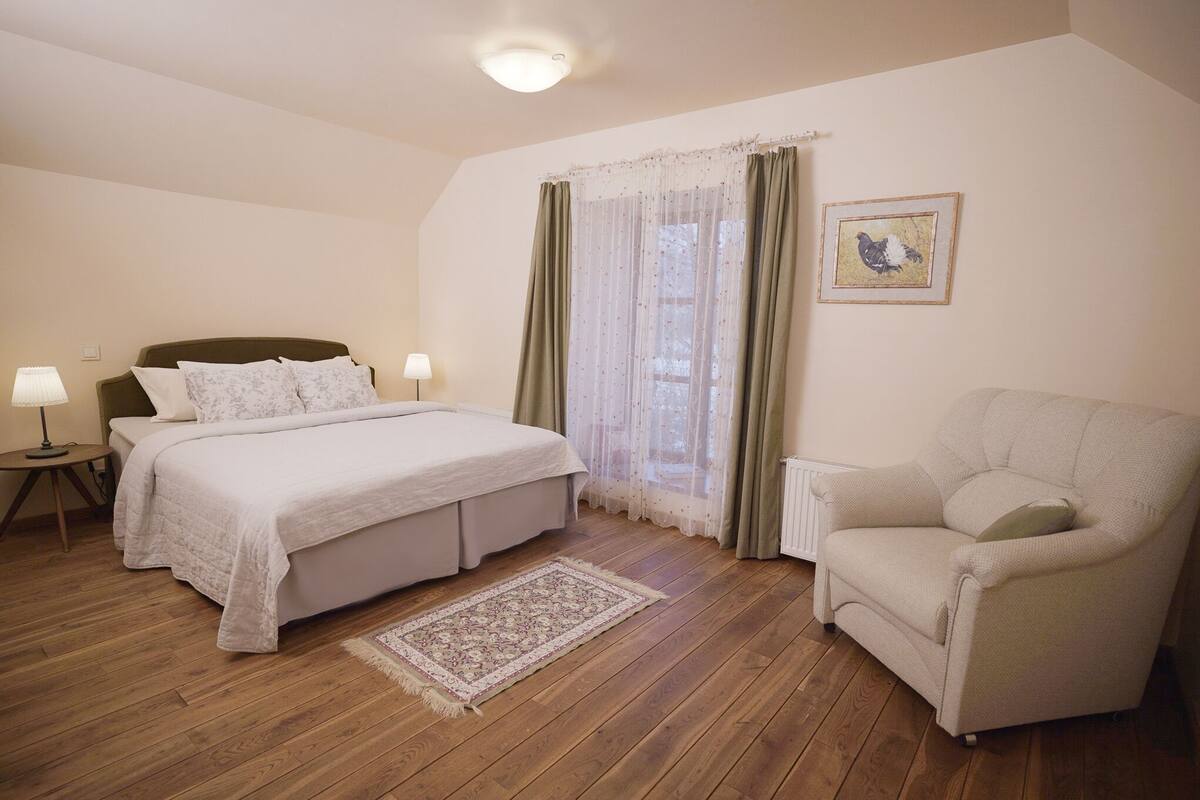 Phòng Suite dành cho gia đình, 2 phòng ngủ, không hút thuốc, quang cảnh vườn | Bộ đồ giường cao cấp, nệm Select Comfort 
