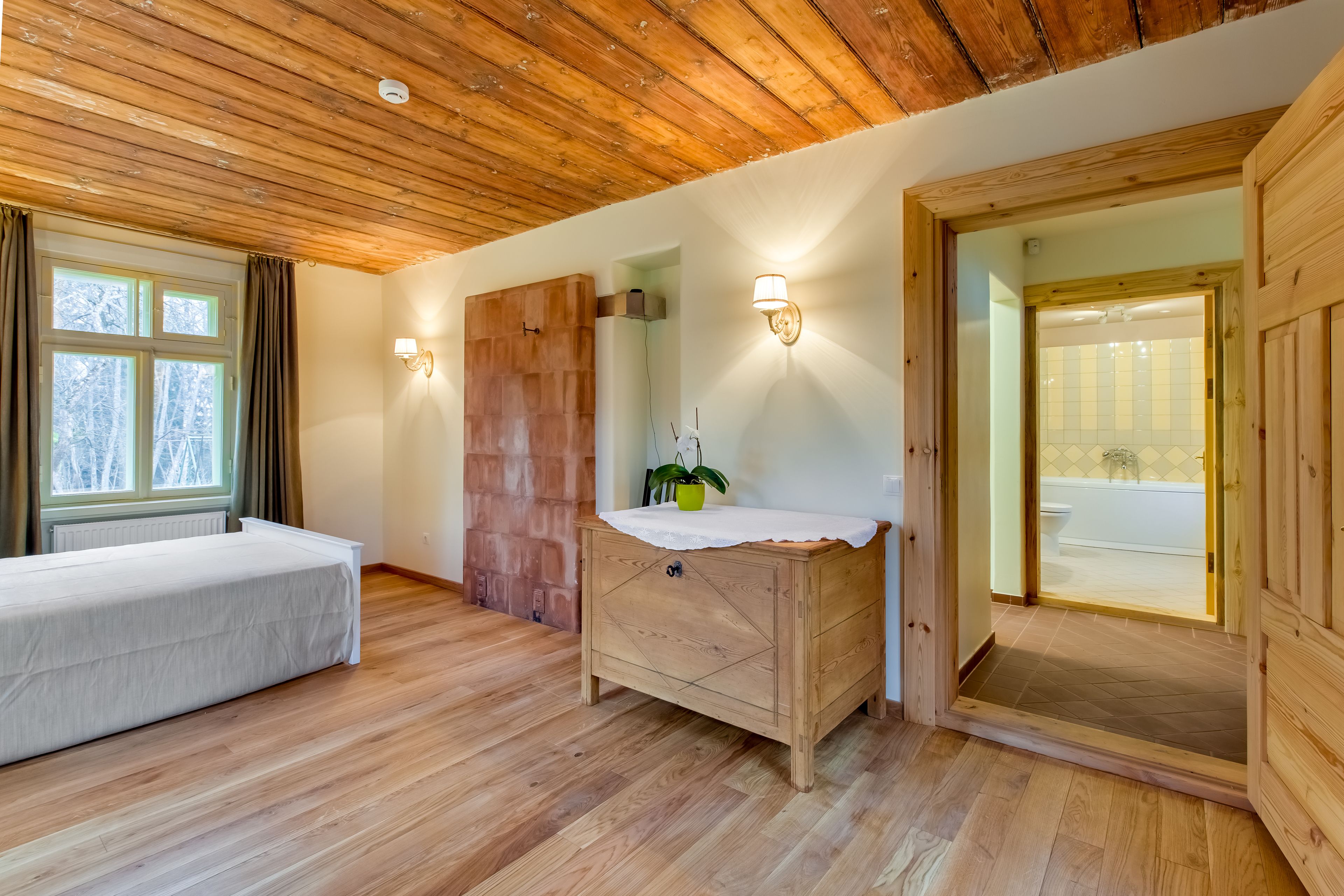 romantic cottage, 1 bedroom, garden view, garden area | 1 bedroom, premium bedding, select comfort beds, individually decorated