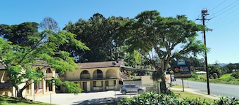 Gallery Motel