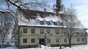 Front of property - Hotel Gasthof zur Post (Wolfegg)