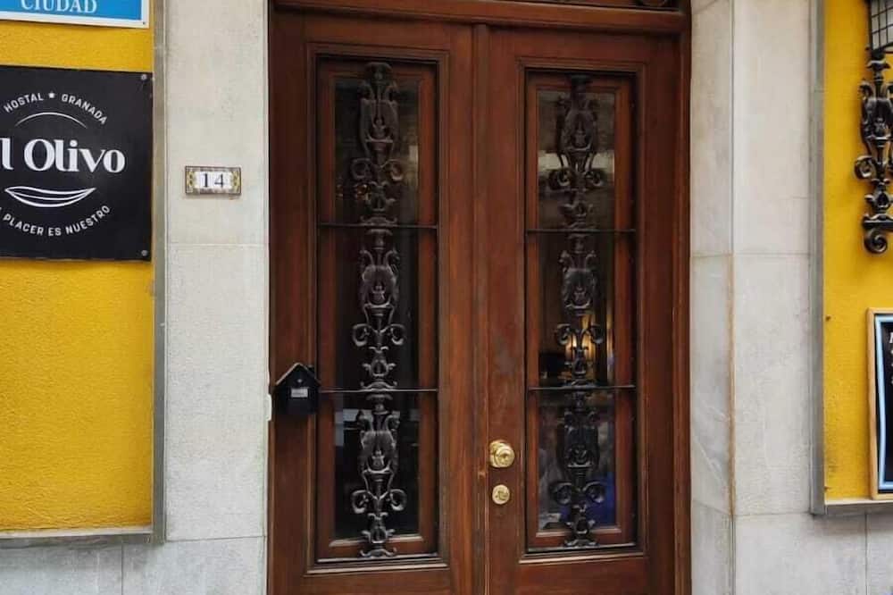 Hostal El Olivo