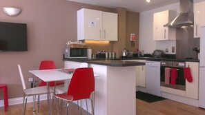 Premium Apartment, 2 Bedrooms | Private kitchen | Full-size fridge, microwave, oven, stovetop - The Bath House Apartments (Bath)