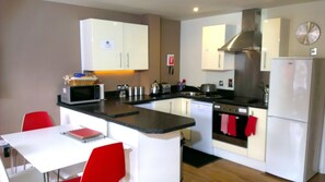 Premium Apartment, 2 Bedrooms | Private kitchen | Full-sized fridge, microwave, oven, stovetop - The Bath House Apartments (Bath)