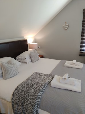 Appartement Premium, 2 chambres | Literie de qualité supérieure, matelas mémoire de forme