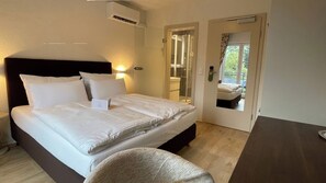 Ropa de cama hipoalergénica, caja fuerte, wifi gratis
