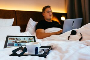 Seprai antialergi, brankas, dan Wi-Fi gratis