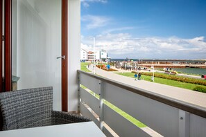Doppelzimmer zur Seeseite mit Balkon | Ausblick vom Zimmer
