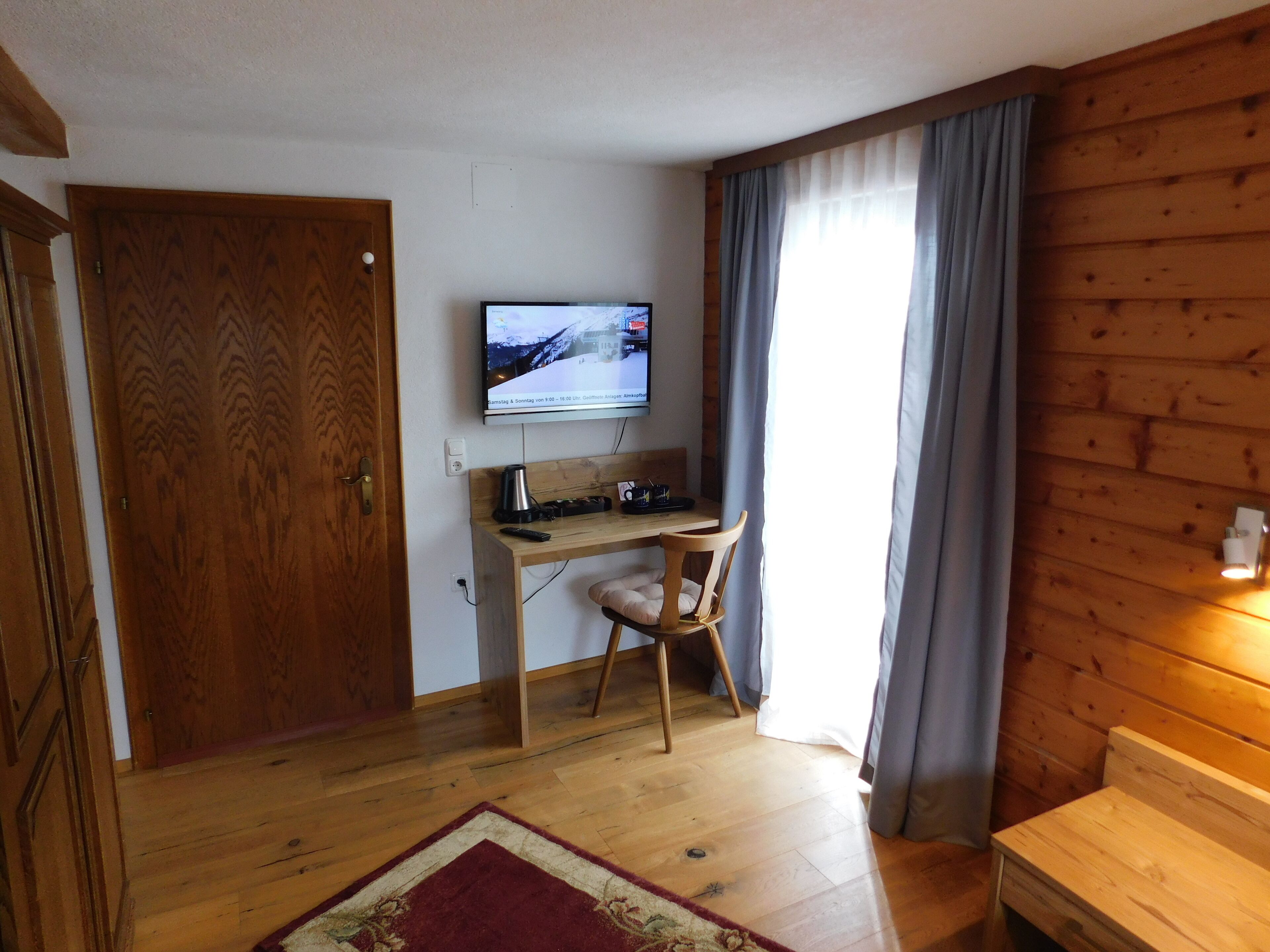 Double Room, Balcony | Free WiFi, bed sheets