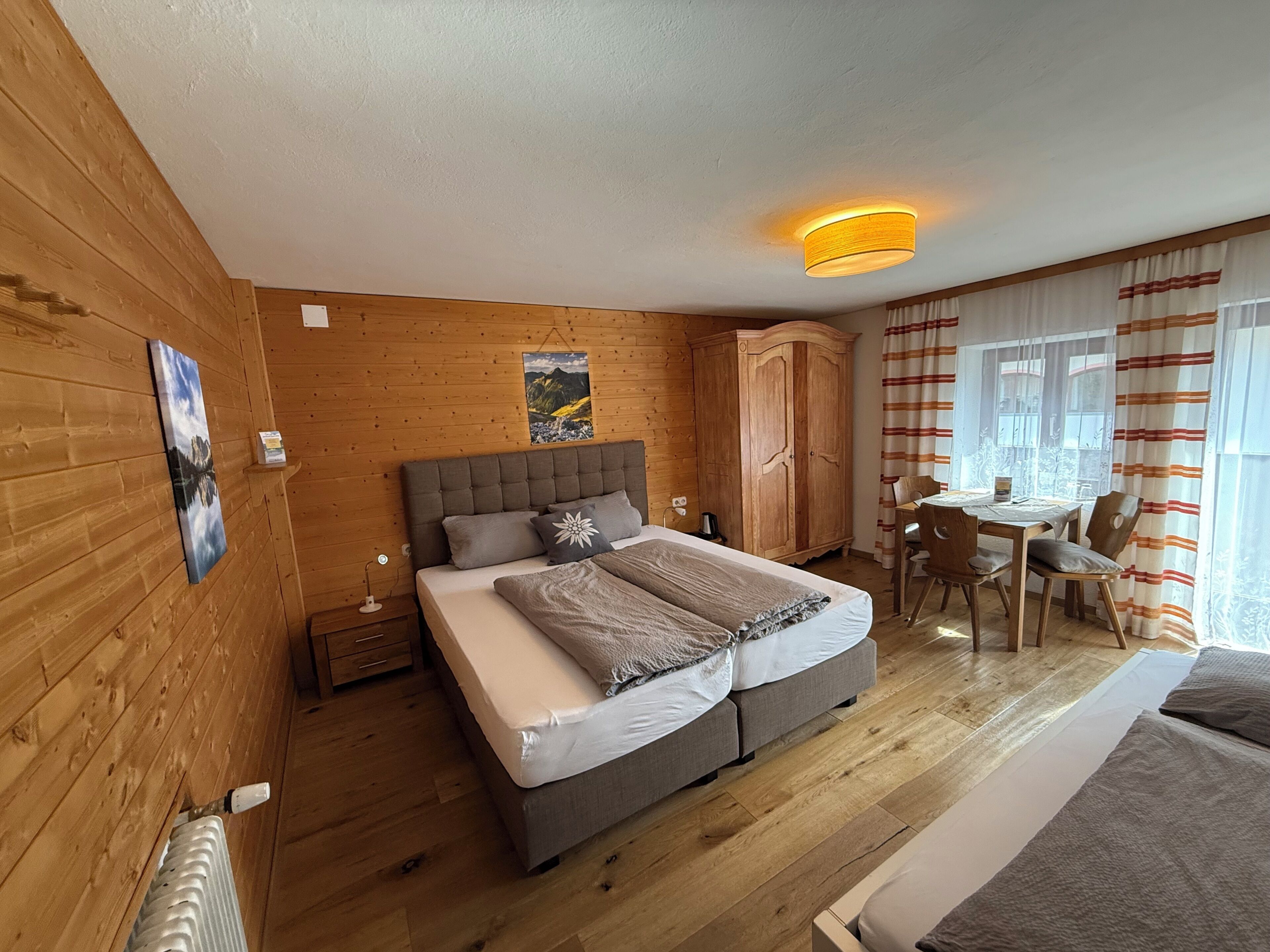 Dreibettzimmer, Balkon | Kostenloses WLAN, Bettwäsche