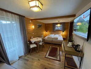 三人房, 阳台 | 免费 WiFi、床单