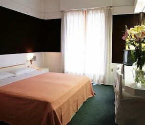 Minibar, in-room safe, free WiFi - Hotel Isola di Lauria (Lauria)