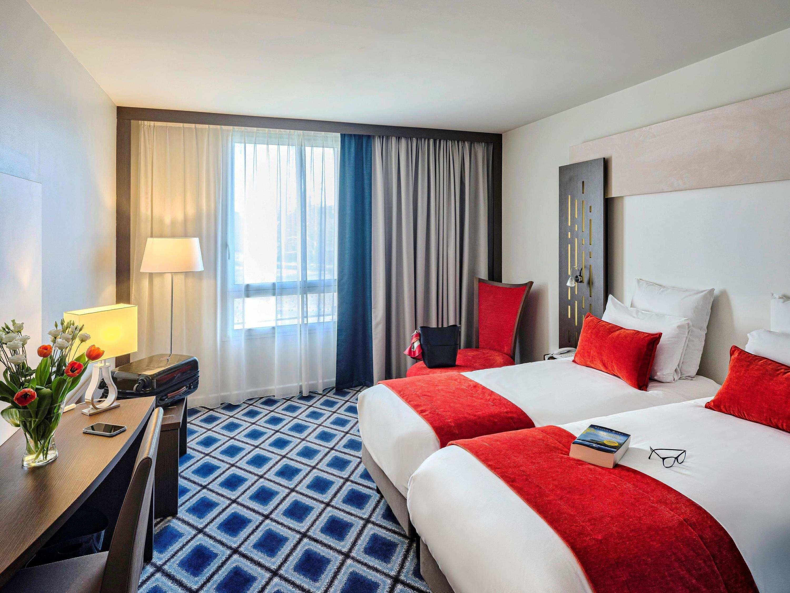 Superior Twin Room, 2 Twin Beds | Premium bedding, minibar, in-room safe, desk