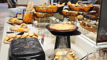 Colazione a buffet a pagamento, servita tutte le mattine