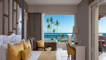 Preferred Club Master Suite Ocean Front | 1 bedroom, premium bedding, down comforters, free minibar