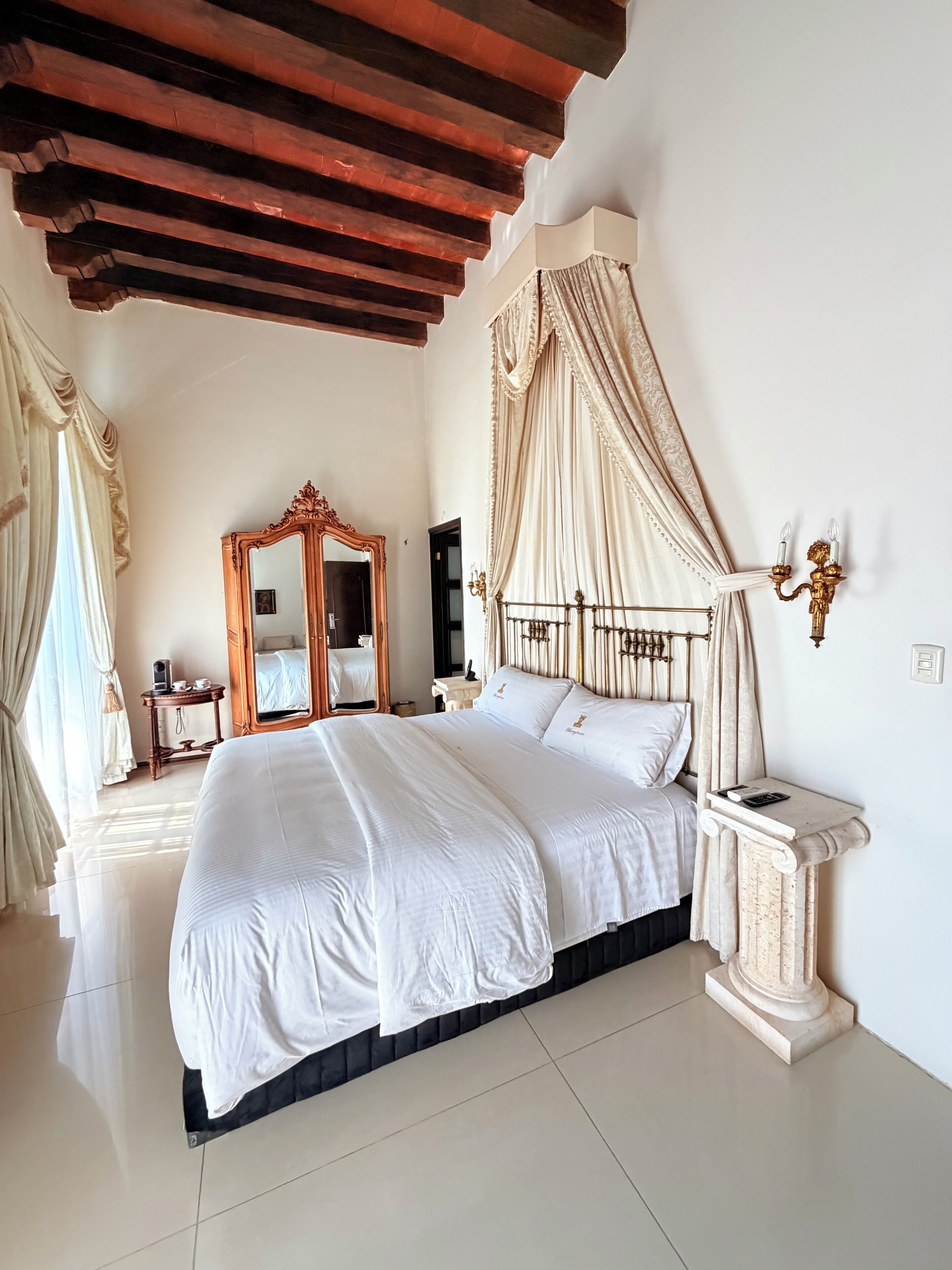 Luxury-Doppelzimmer, 1 King-Bett | Hochwertige Bettwaren, Daunenbettdecken, Tempur-Pedic-Betten, Minibar