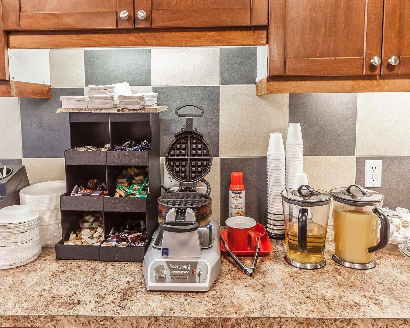 Free daily continental breakfast