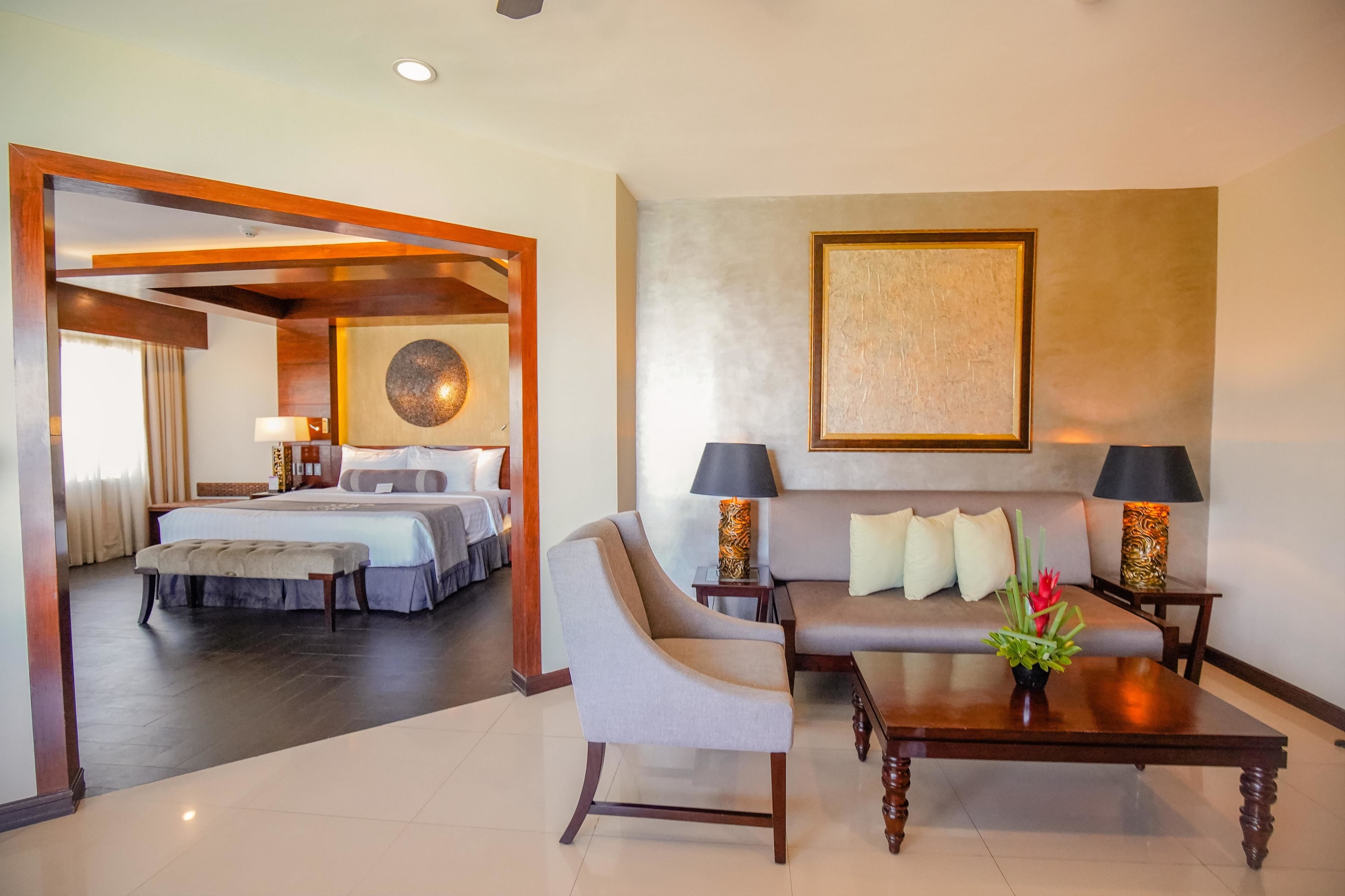 Suite (Mabuhay) | Safe på rommet, skrivebord og blendingsgardiner