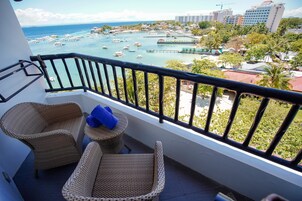 Mabuhay Suite Room | Terrace/patio