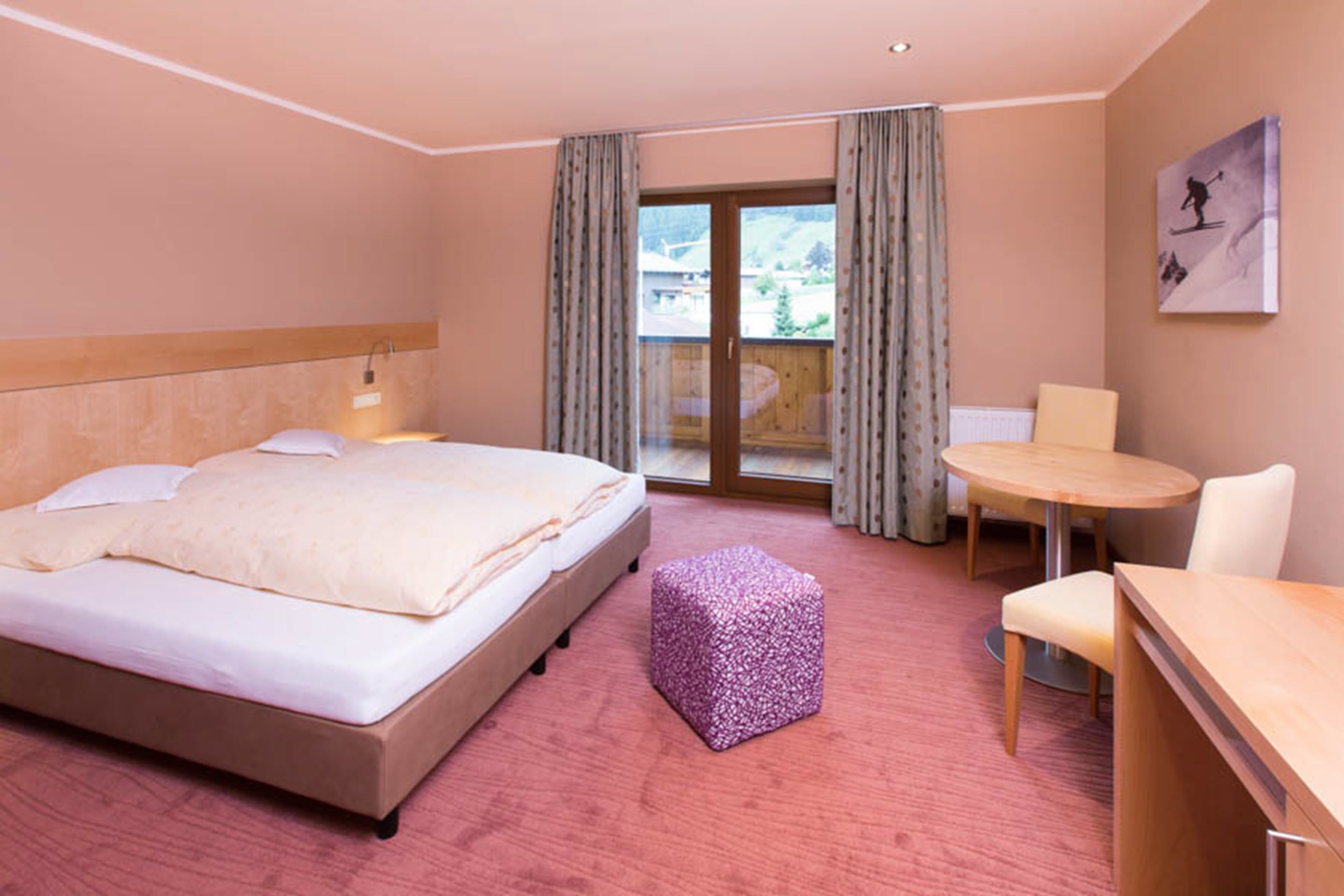 superior double room, balcony | premium bedding, minibar, in-room safe, free wifi