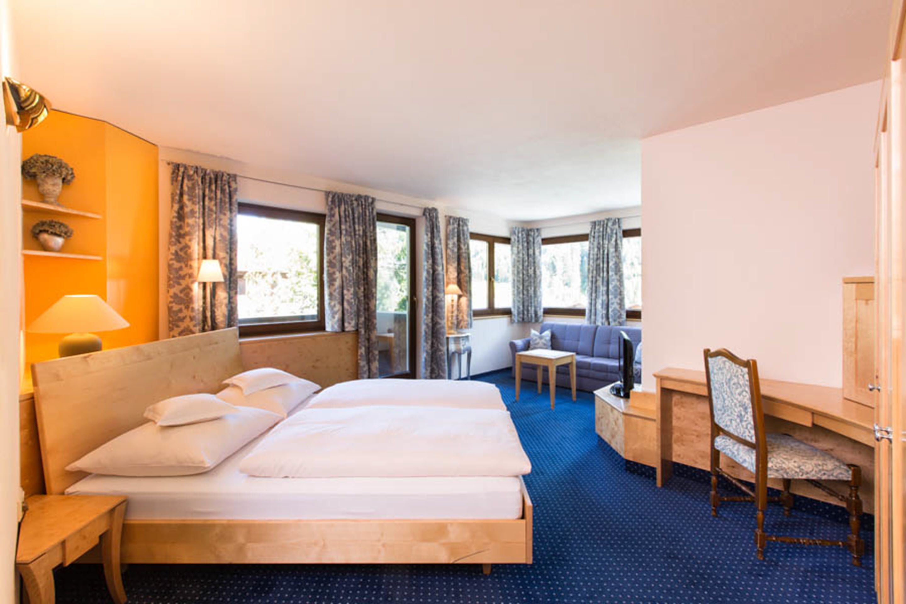 superior double room, balcony | premium bedding, minibar, in-room safe, free wifi