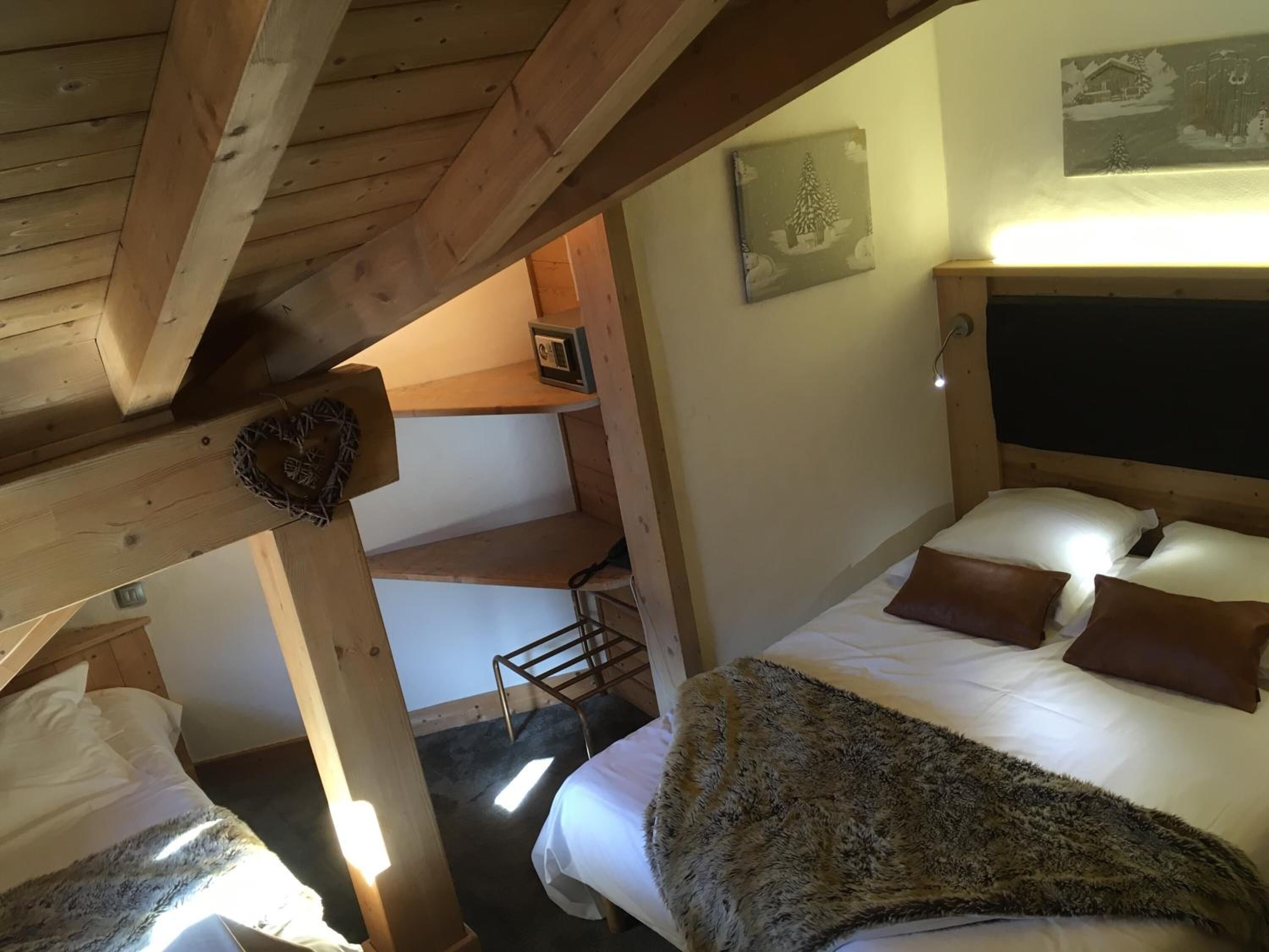 in-room safe, desk, free cots/infant beds, rollaway beds