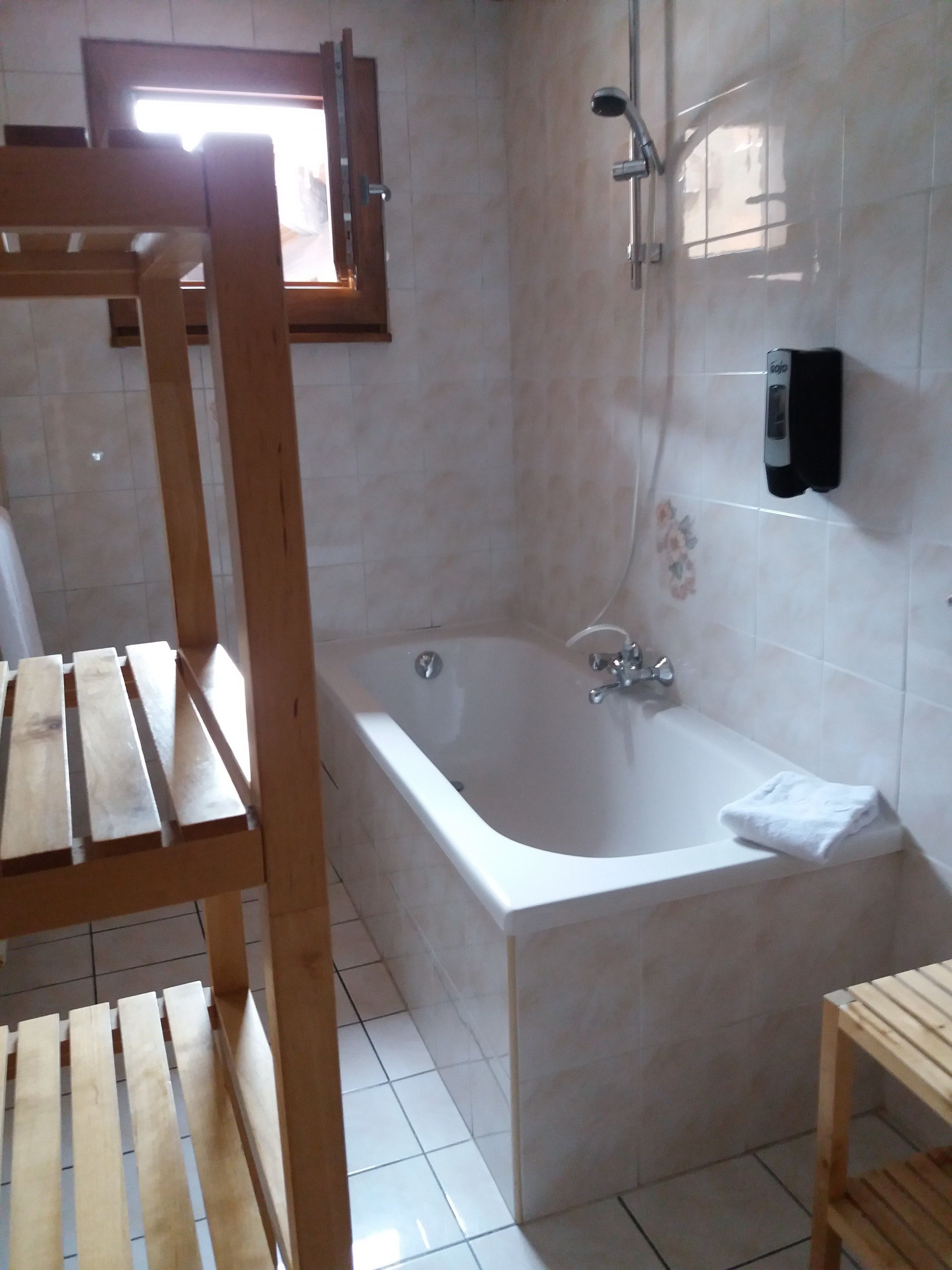 double or twin room | bathroom amenities | free toiletries, hair dryer, slippers, towels