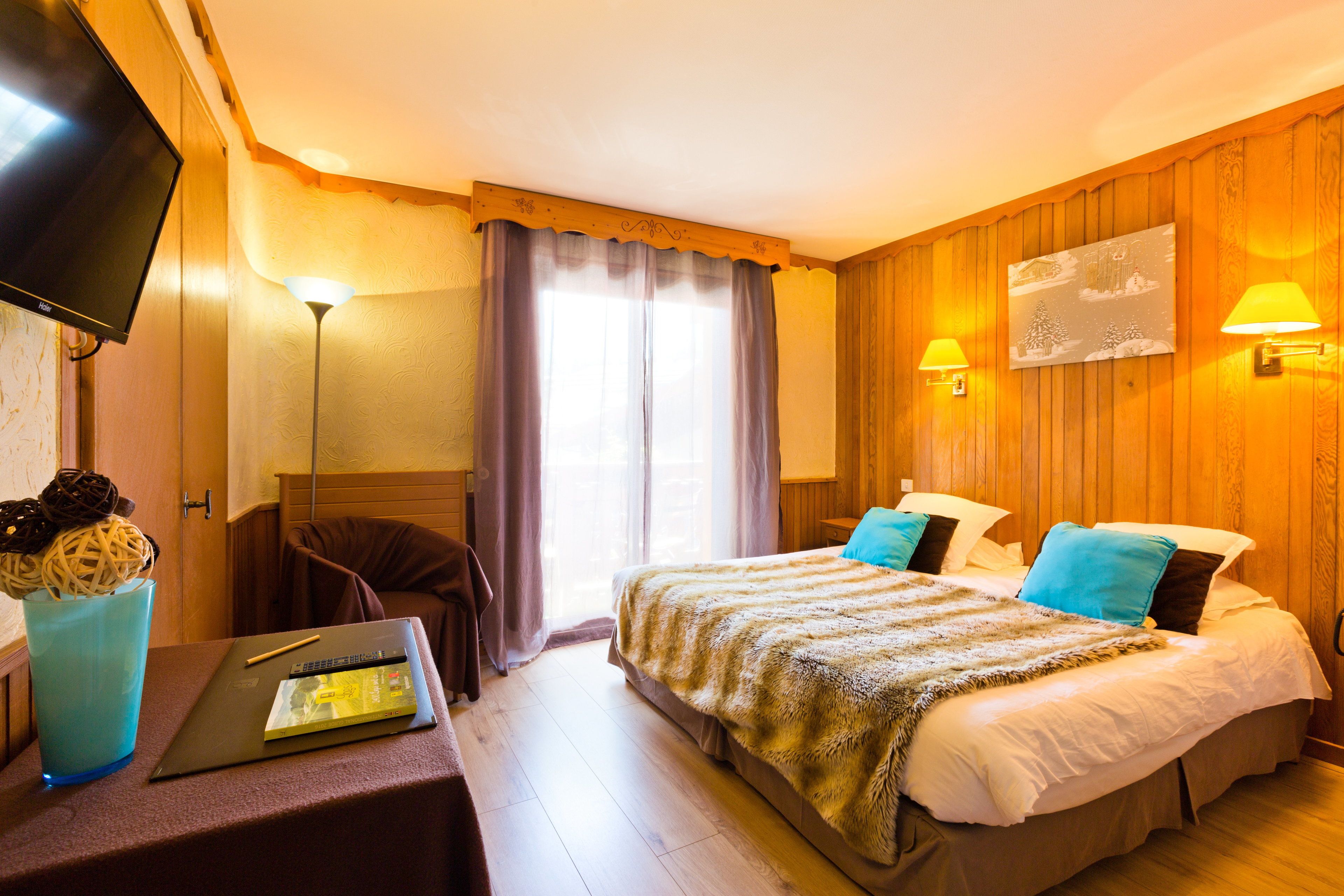 double or twin room | in-room safe, desk, free cots/infant beds, rollaway beds