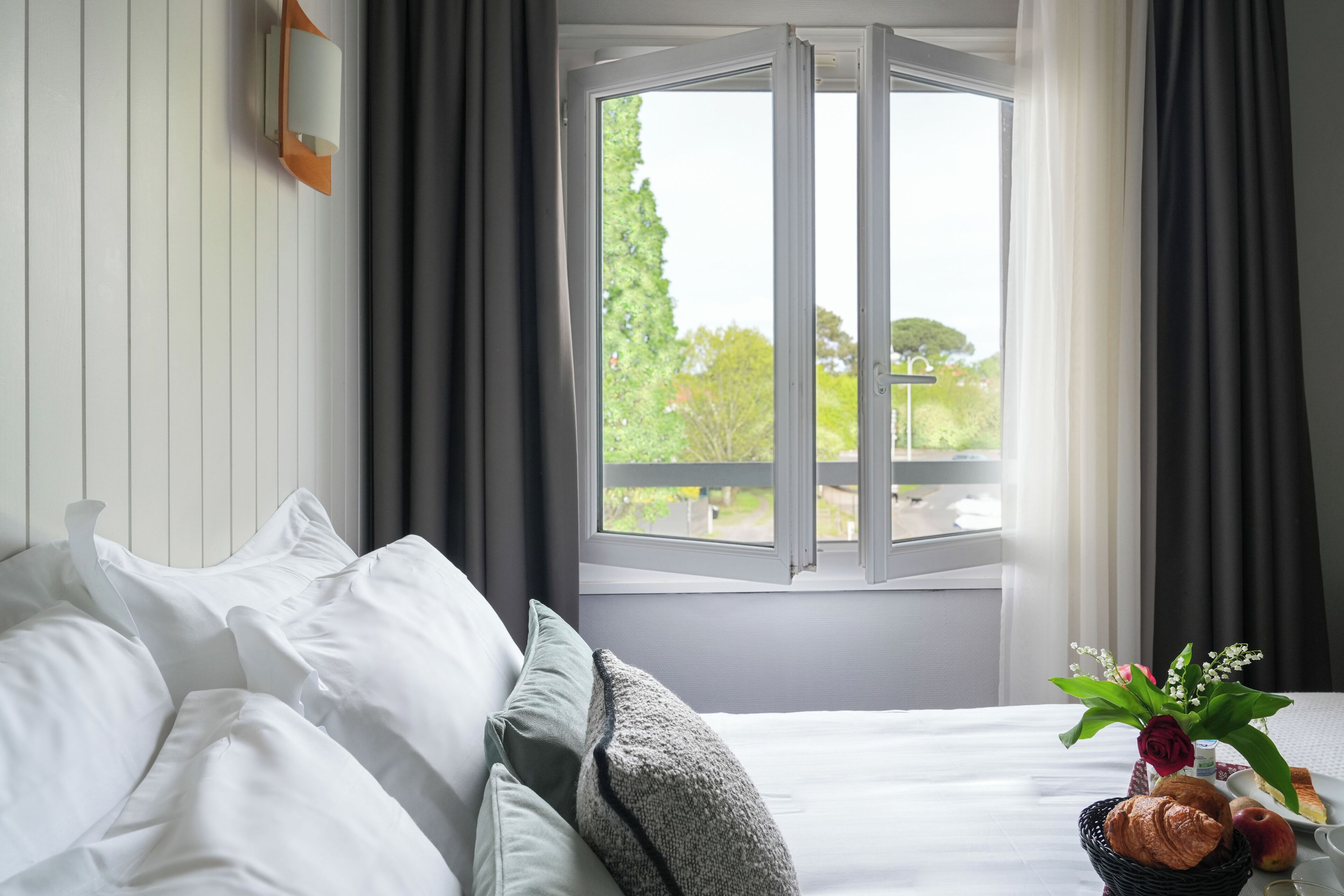 Double Room | Desk, soundproofing, free WiFi, bed sheets