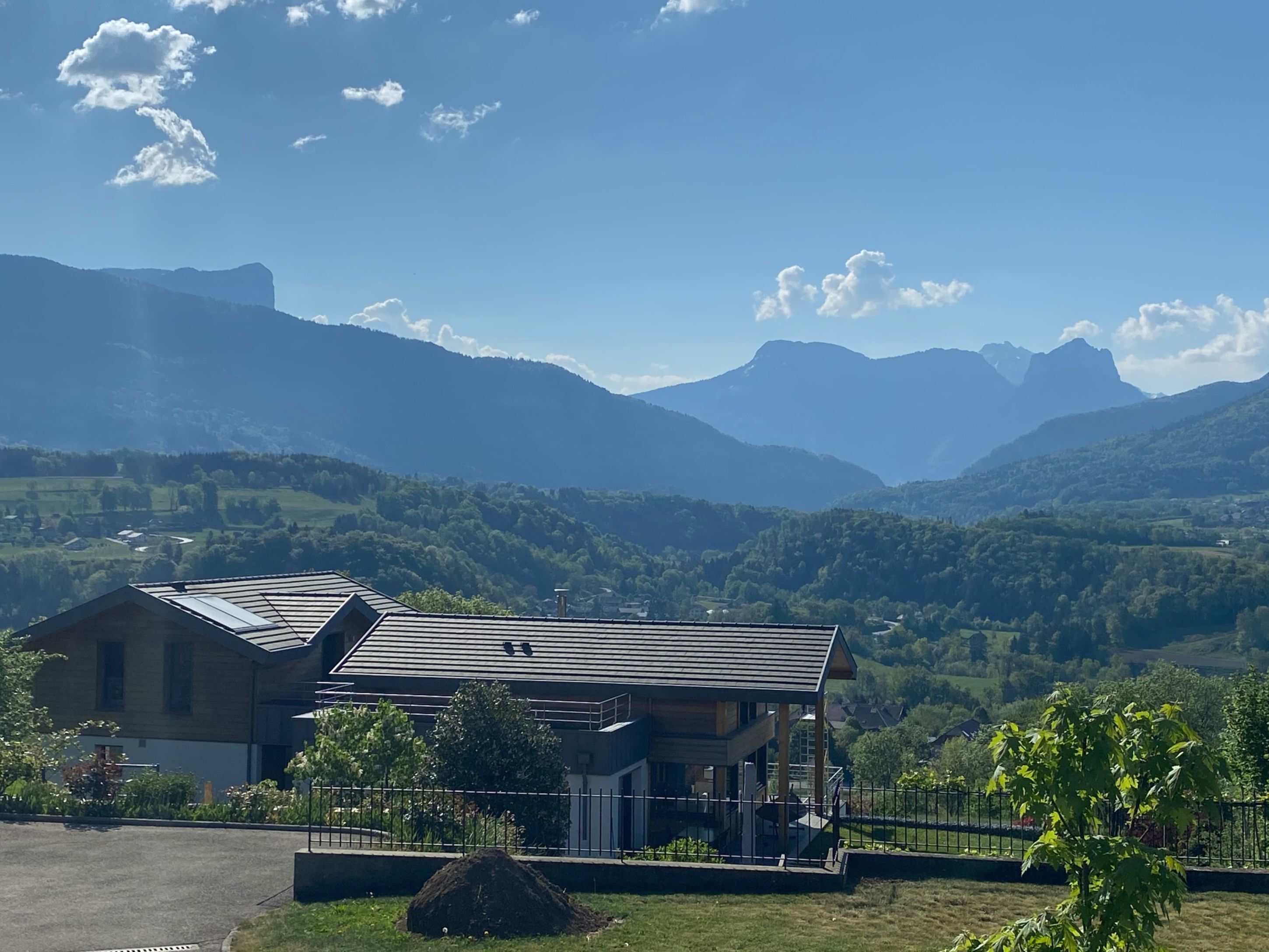 Foto - Logis hôtel Annecy nord / Argonay