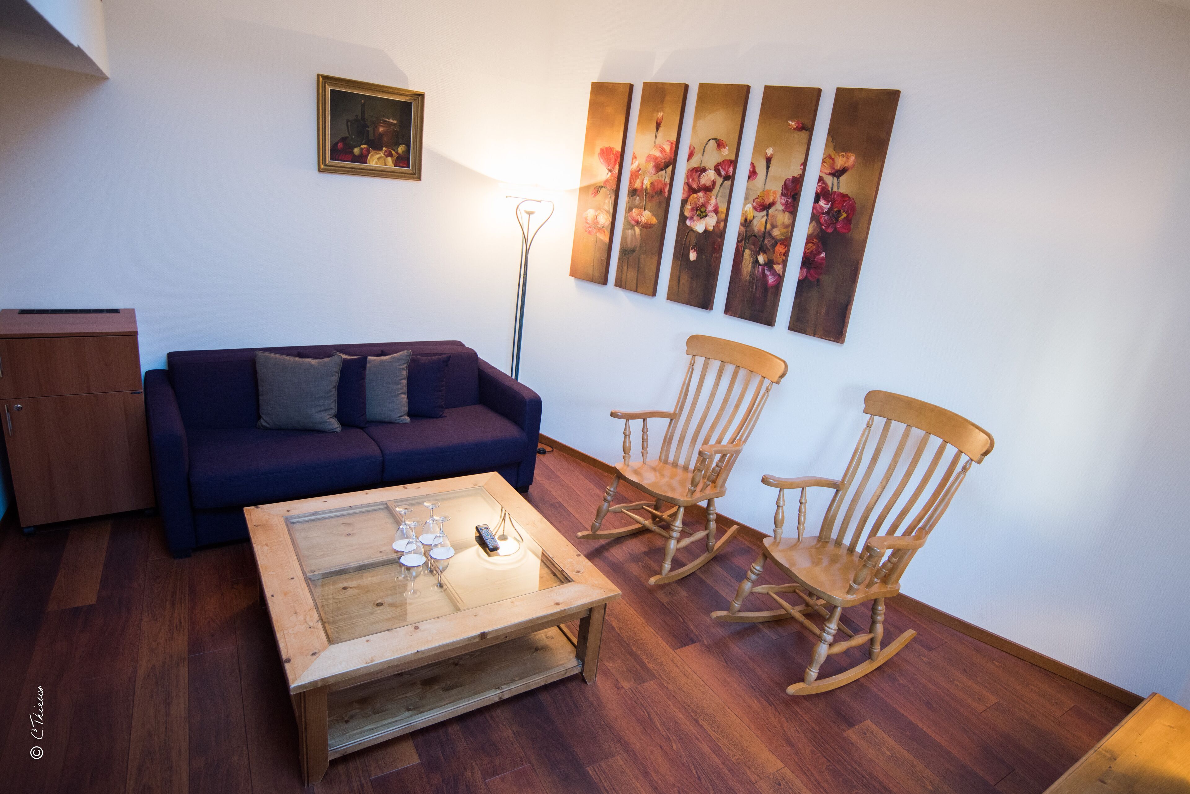 superior suite | living room | flat-screen tv