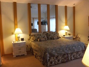 客房, 1 張特大雙人床 (Master Suite) | 獨特設計、獨特裝修、書桌、免費 Wi-Fi