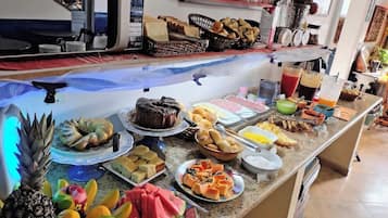 Desayuno buffet incluido todos los días