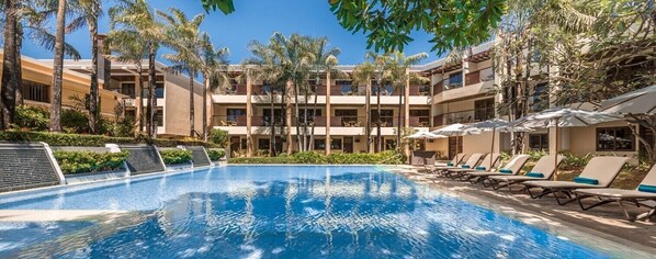 3 outdoor pools, open 8:00 AM to 9:00 PM, pool umbrellas, sun loungers