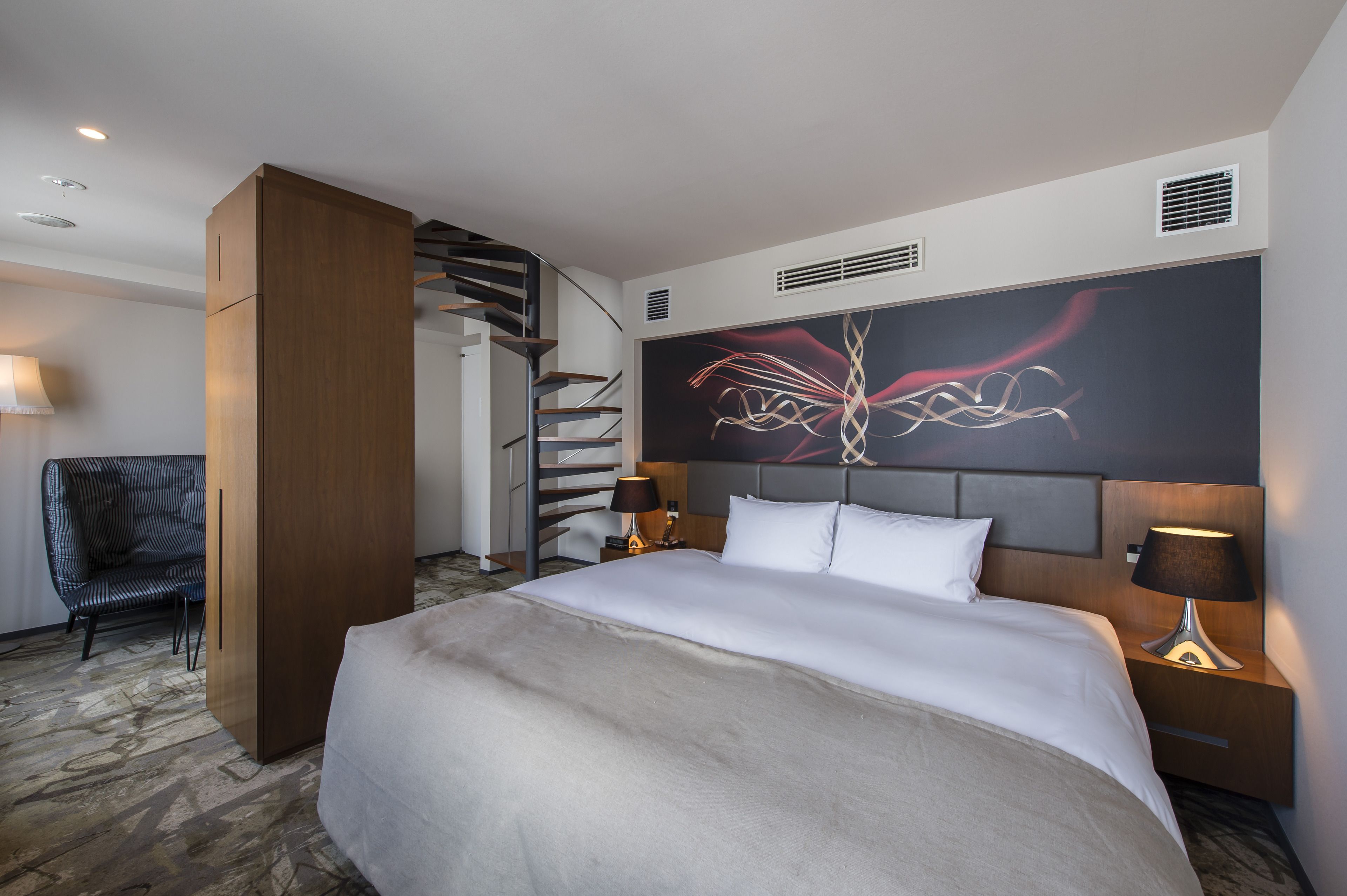 premium bedding, in-room safe, desk, iron/ironing board