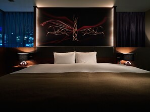 Premium bedding, in-room safe, desk, iron/ironing board - Akasaka Granbell Hotel (Tokyo)