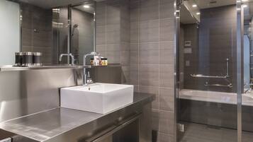 Free toiletries, slippers, electronic bidet, towels