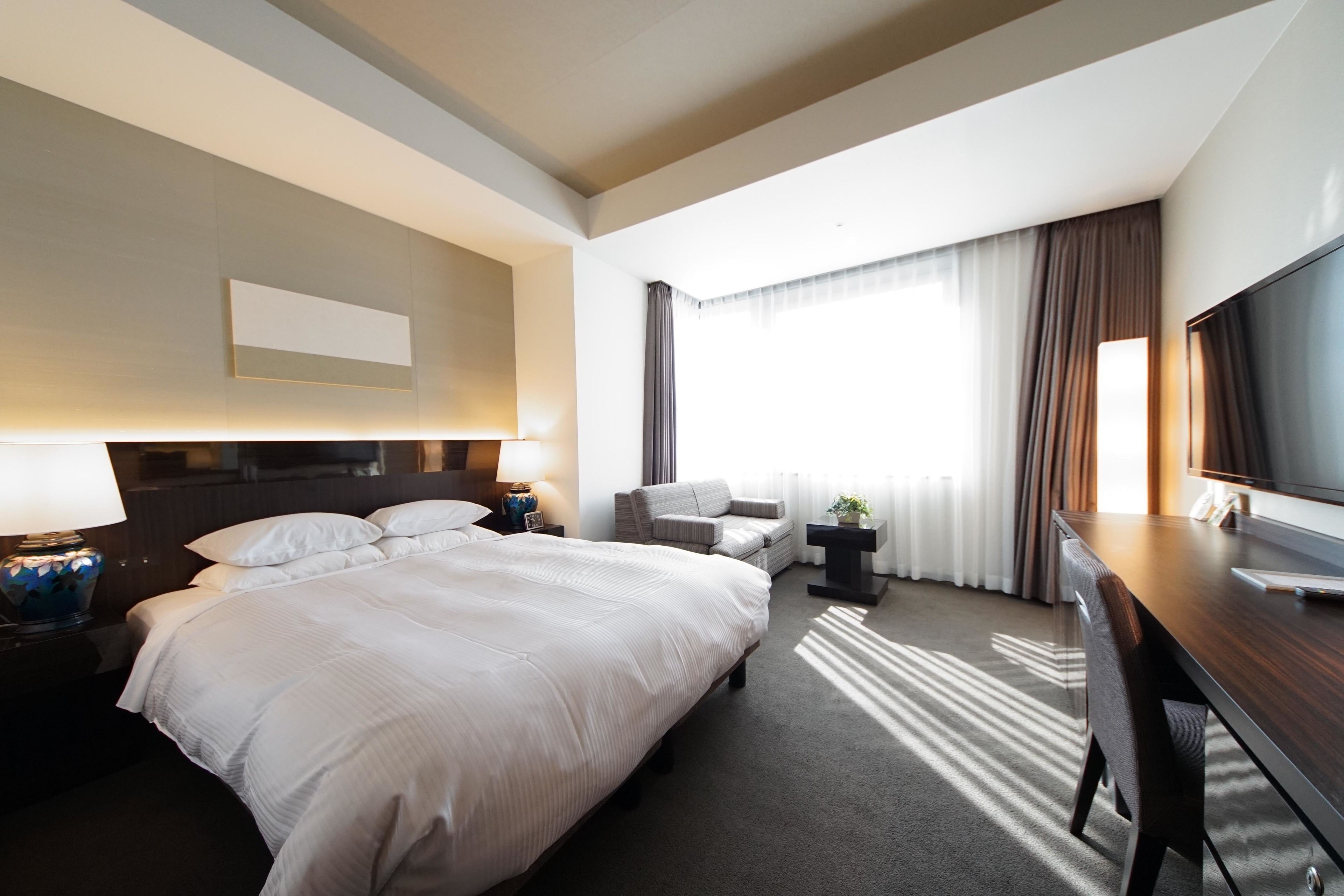 Memory-foam beds, individually decorated, individually furnished, desk