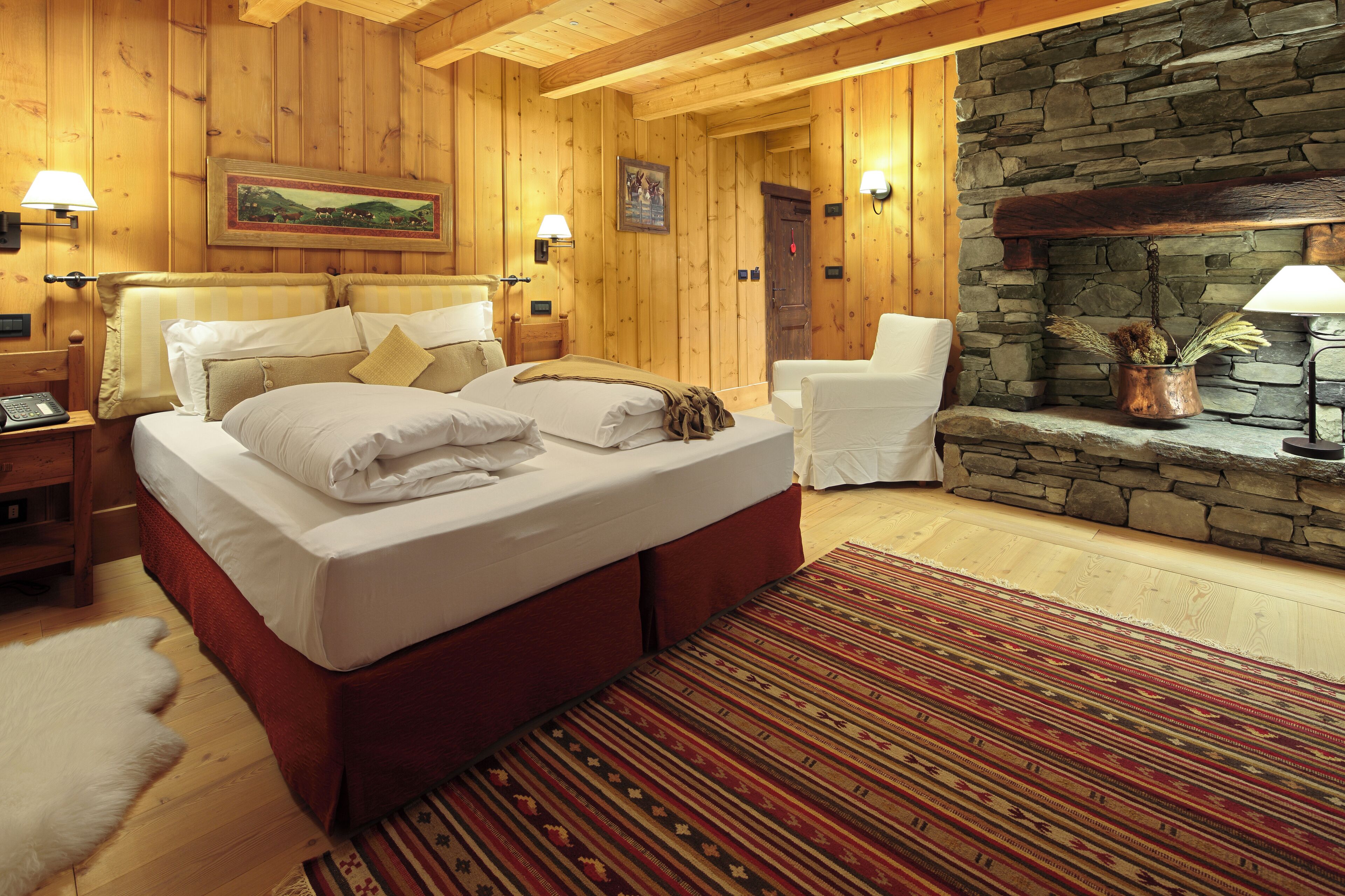 classic room | 1 bedroom, down duvets, in-room safe, individually decorated