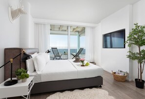 1 bedroom, Egyptian cotton sheets, premium bedding, in-room safe