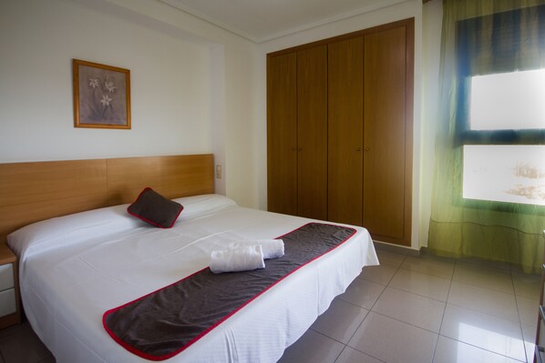 Economy Two-Bedroom Apartment (without sheets) | 2 bedrooms, individually decorated, individually furnished