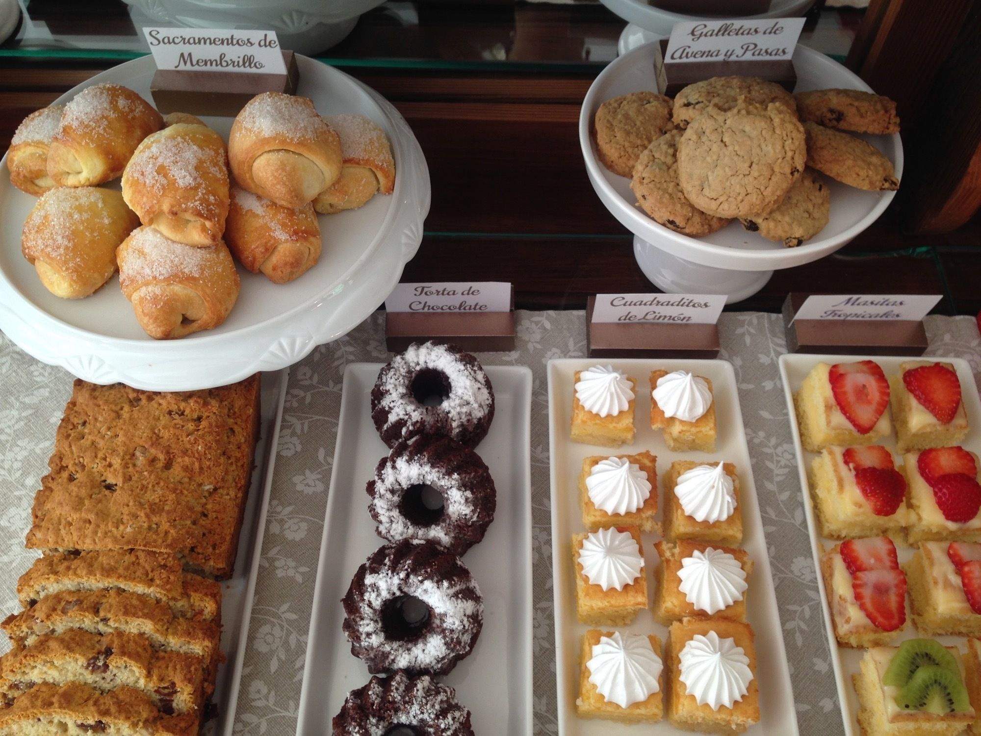 free buffet breakfast