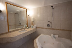 Studio Suite | Bathroom - Hotel Marom (Haifa)