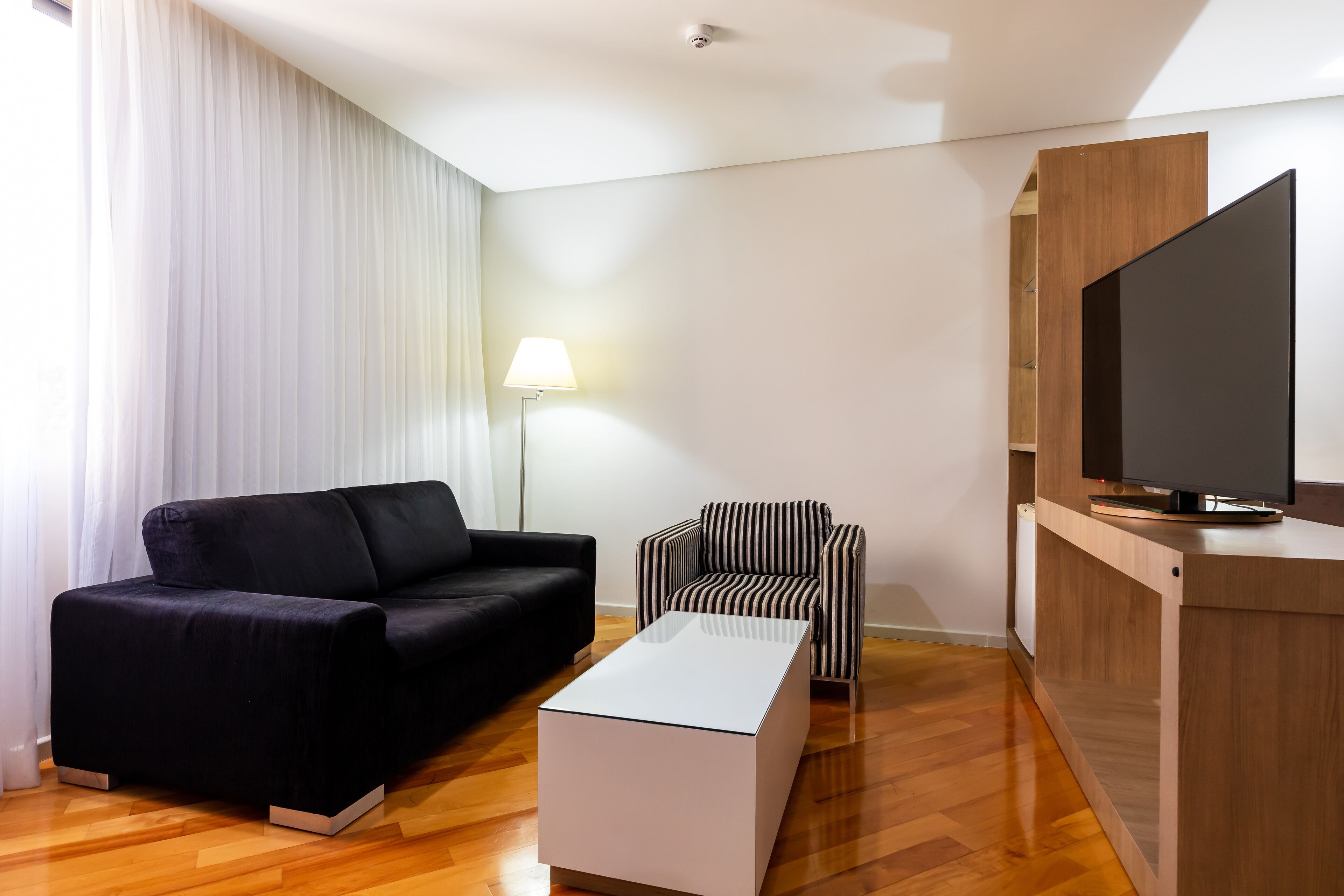 senior studio suite | minibar, in-room safe, desk, blackout curtains