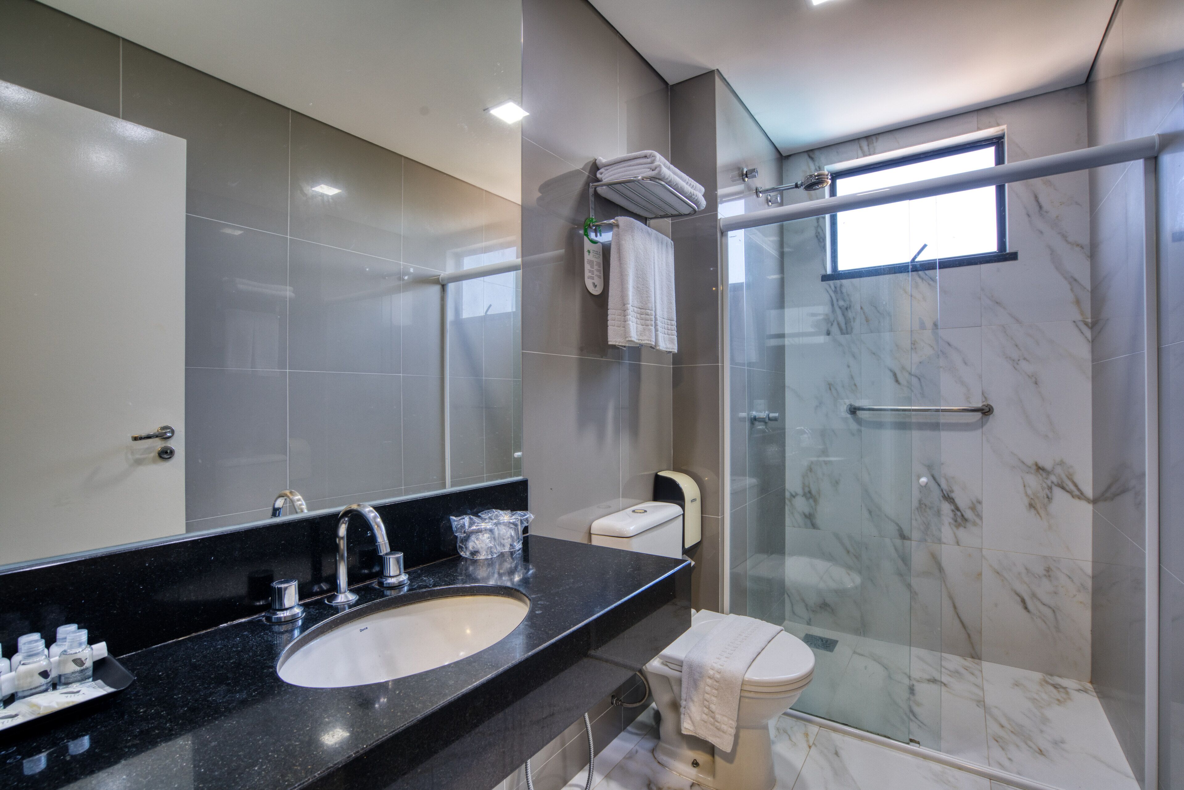 shower, free toiletries, hair dryer, bidet