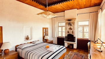 Exclusive Villa | Egyptian cotton sheets, premium bedding, soundproofing