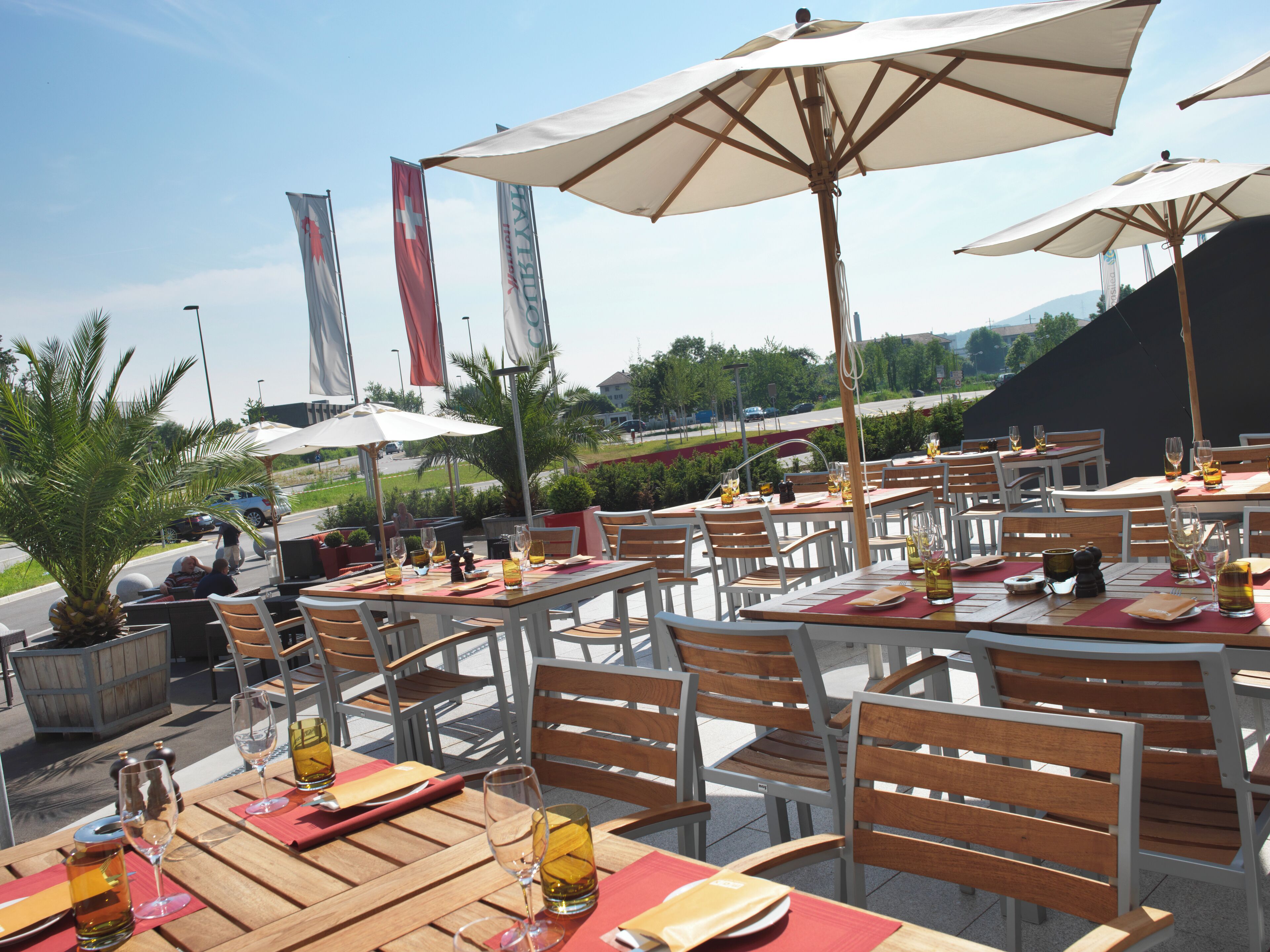 المنشأة من الخارج