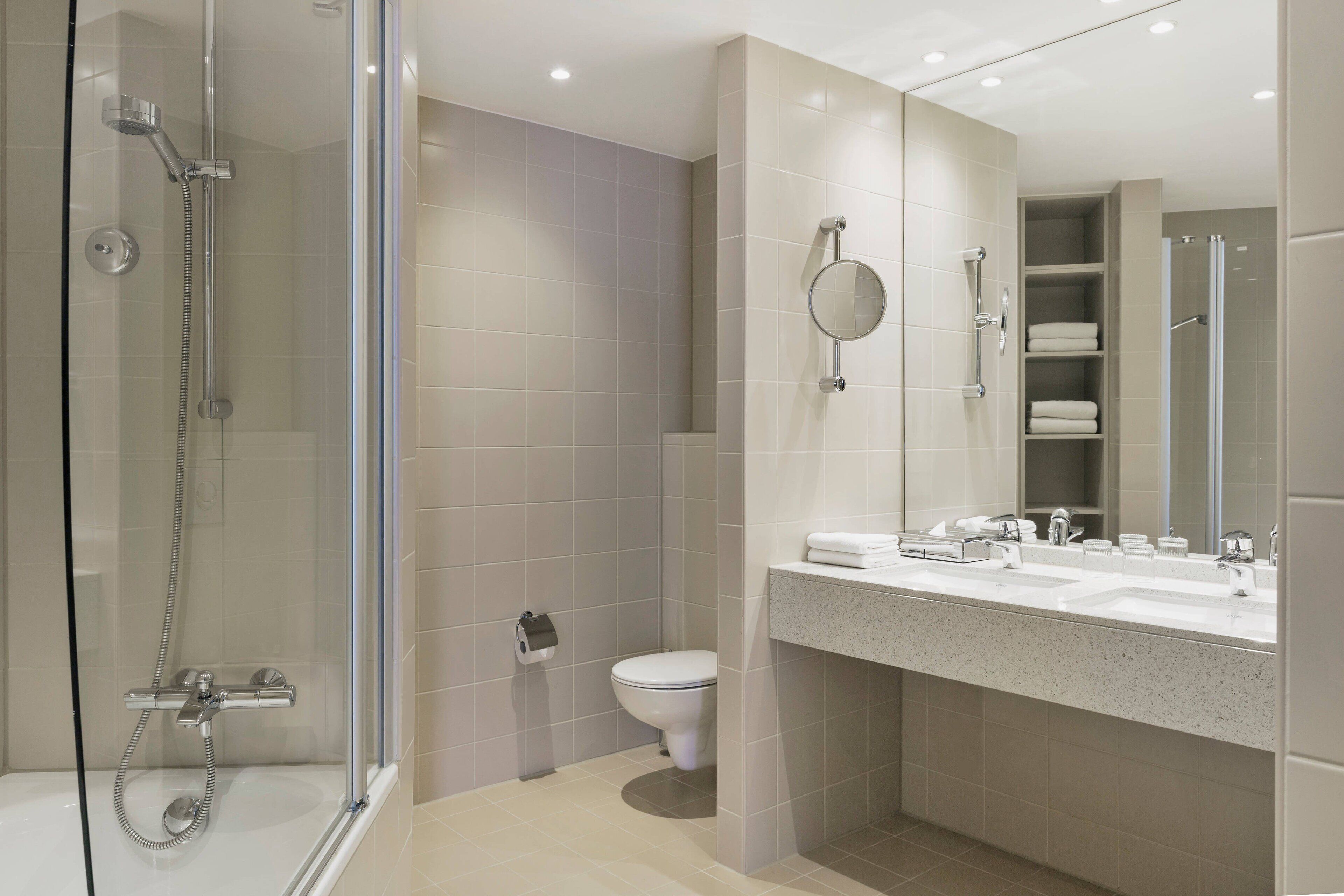 suite, 1 bedroom, non smoking | bathroom | combined shower/bathtub, deep-soaking bathtub, free toiletries
